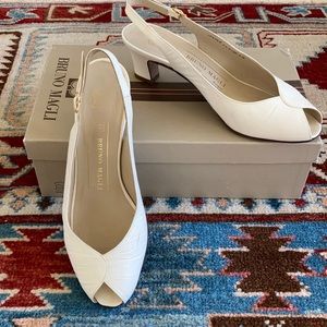 Vintage Bruno Magli Ivory Slingbacks